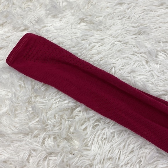 Lululemon Reveal Tight Interconnect *25.5" Ruby Red - Picture 8 of 8